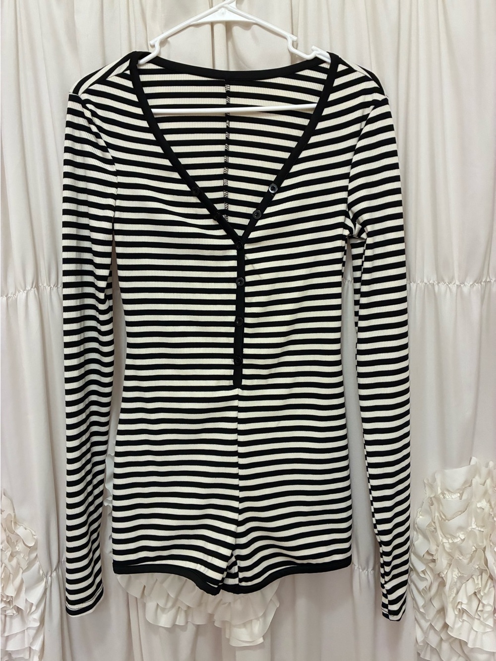 Striped Black and White Long-Sleeve Henley  Onesie  NWOT 🌼